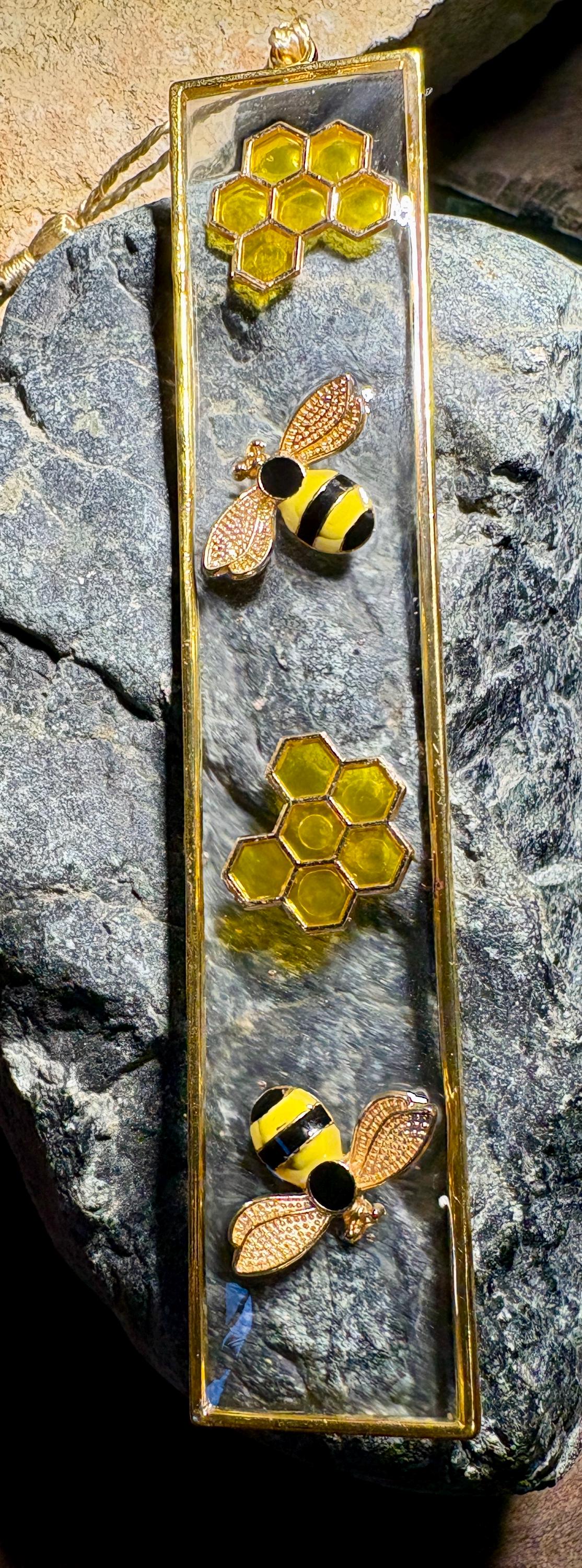 Bumble Bee & Honeycomb Resin Bookmark | Insect Lover Gift Bookmarks Consecrated Jewelry Co.