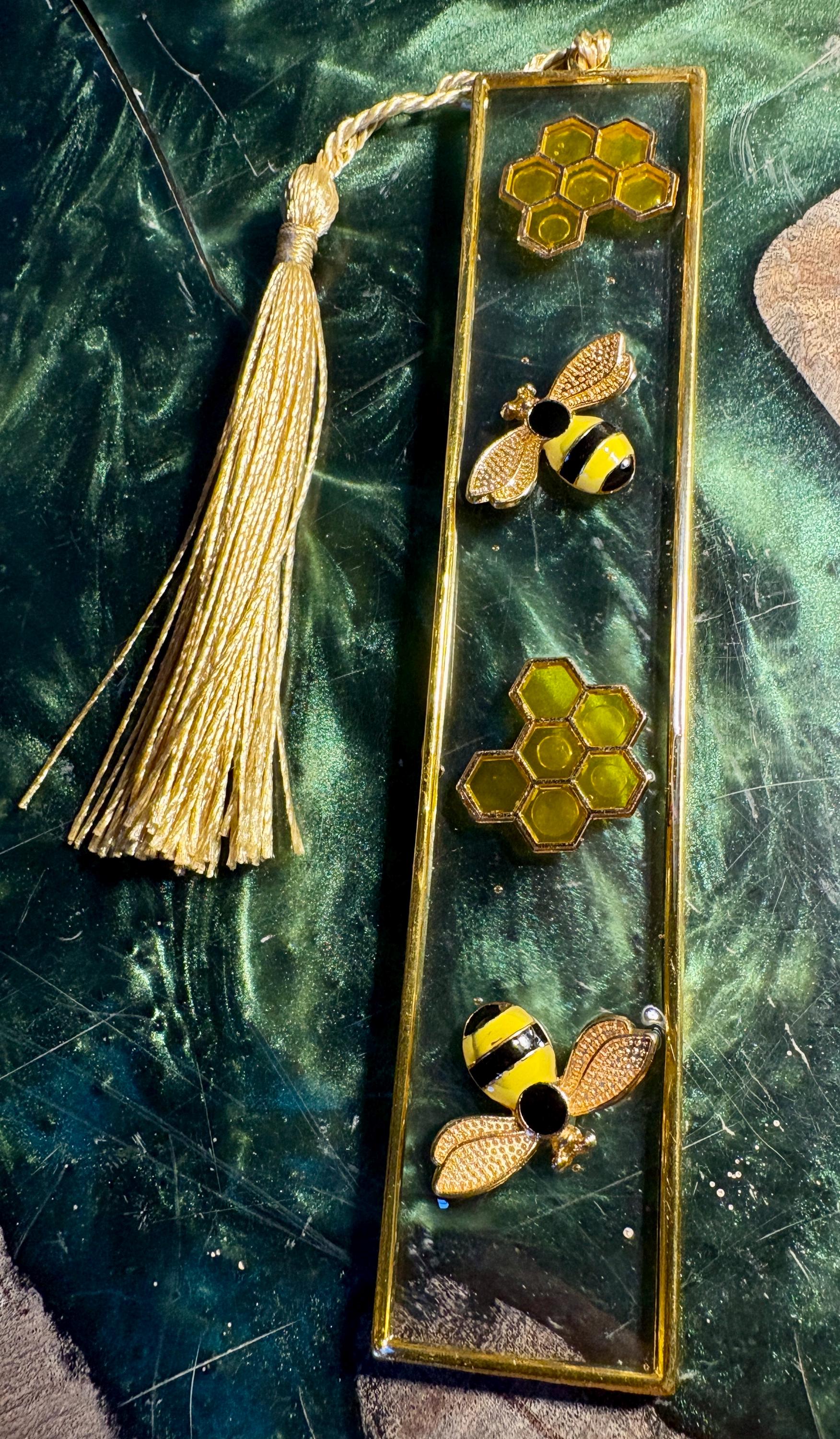 Bumble Bee & Honeycomb Resin Bookmark | Insect Lover Gift Bookmarks Consecrated Jewelry Co.