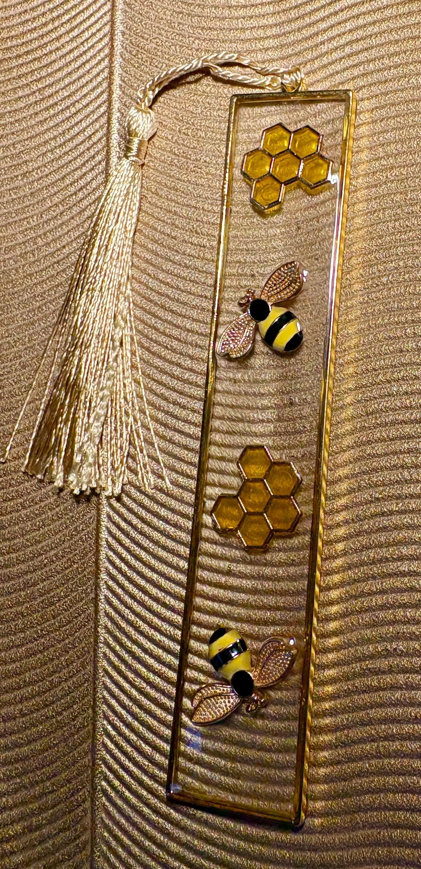 Bumble Bee & Honeycomb Resin Bookmark | Insect Lover Gift Bookmarks Consecrated Jewelry Co.