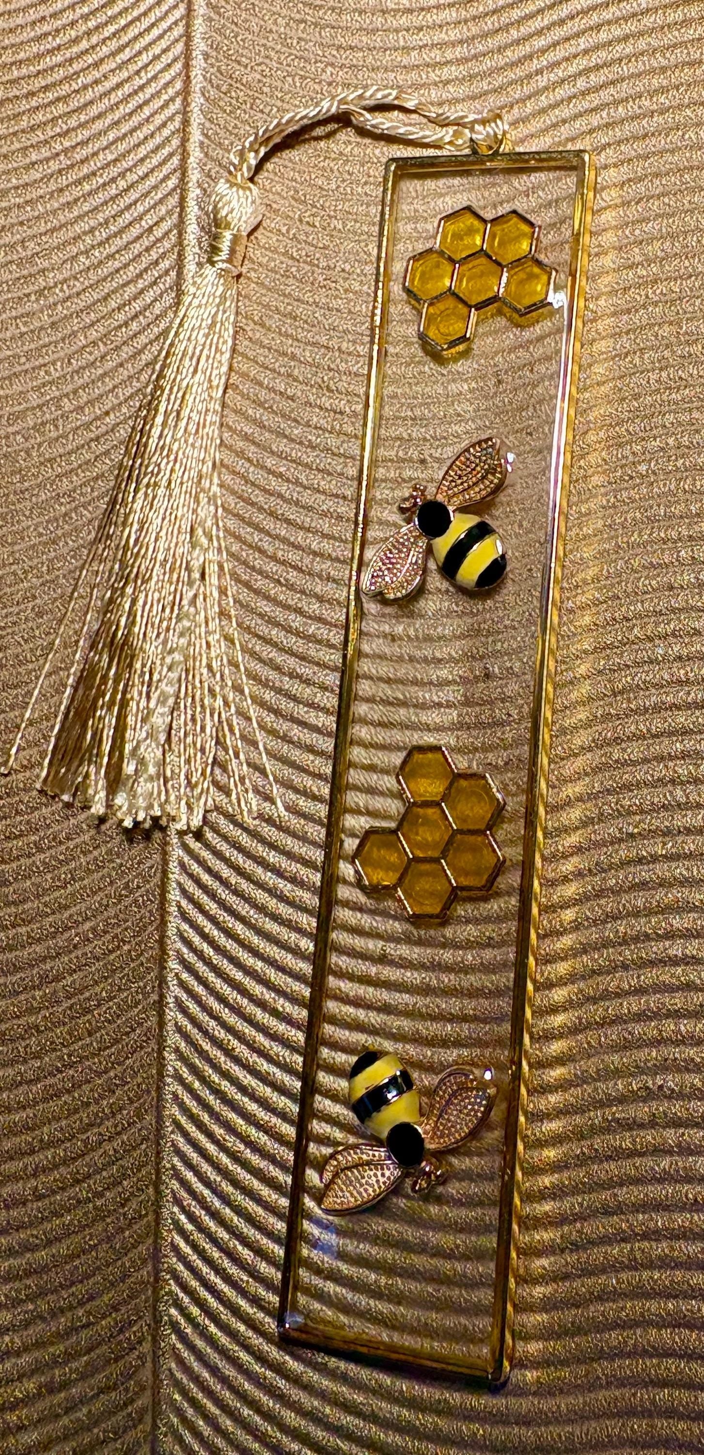 Bumble Bee & Honeycomb Resin Bookmark | Insect Lover Gift Bookmarks Consecrated Jewelry Co.