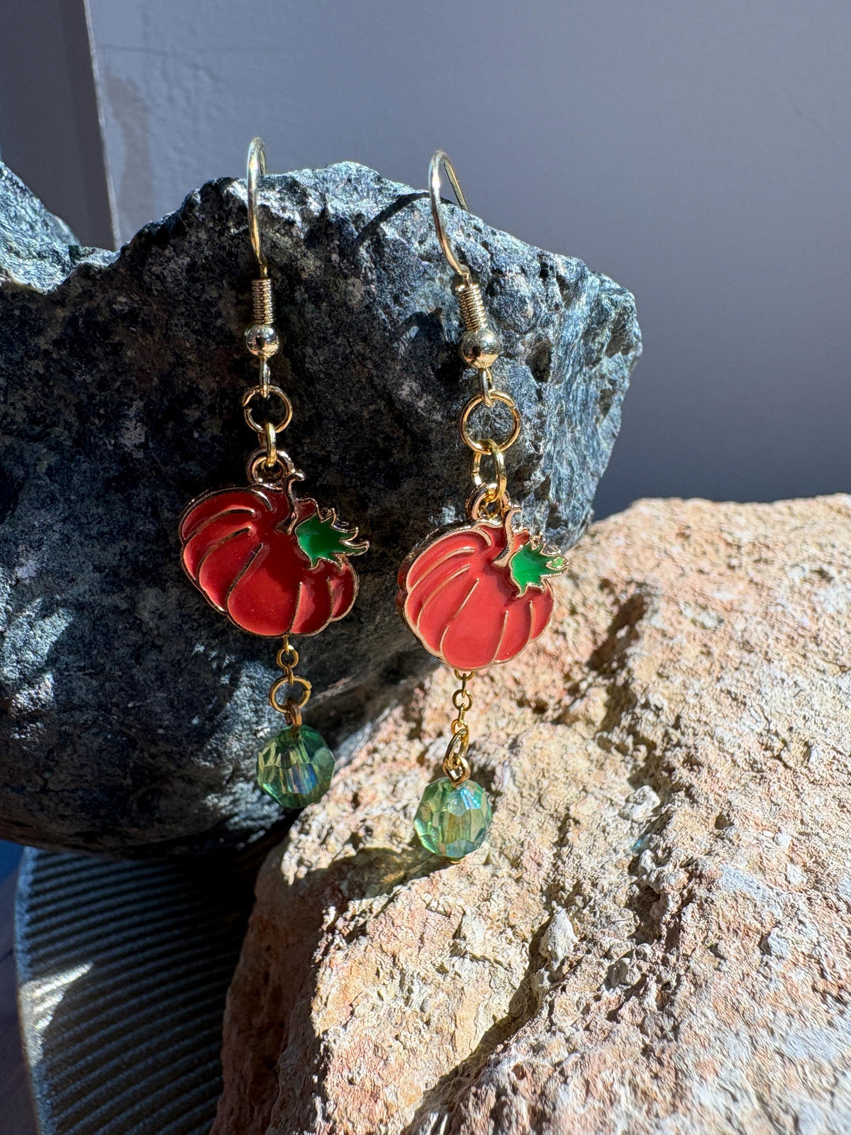 Pumpkin Earrings, Fall Dangle Earrings, Iridescent Beaded Autumn Jewelry, Orange Pumpkin Earrings, Thanksgiving Gift for Her